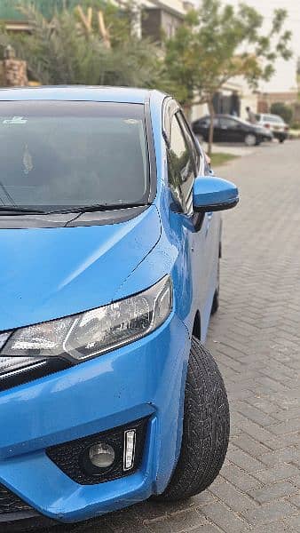 Honda Fit 2015 (Hybrid) 9