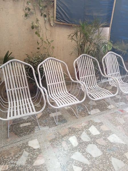 new chairs at wholesale rate 3