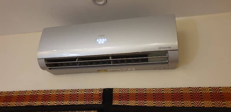 A/C split DC inveter  in excellent condition  for sale 2