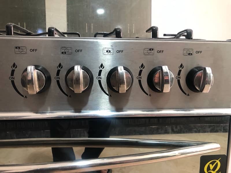 5 Stove Five Star Cooker with Baking Oven 1