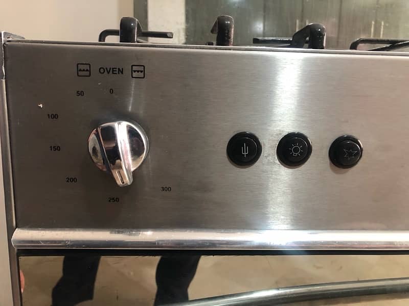 5 Stove Five Star Cooker with Baking Oven 2