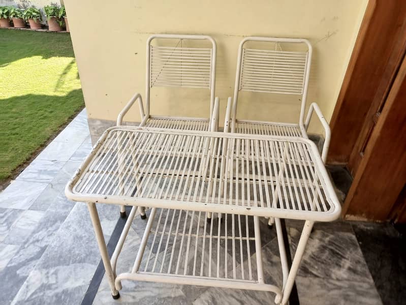 Heavy duty Garden Chairs & Table for a family 3