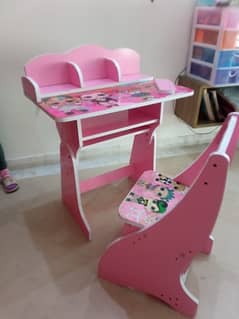 Girls Diy furniture table with chair