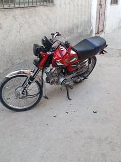 I am selling for bike Honda CD70 wahcantt saddat colony