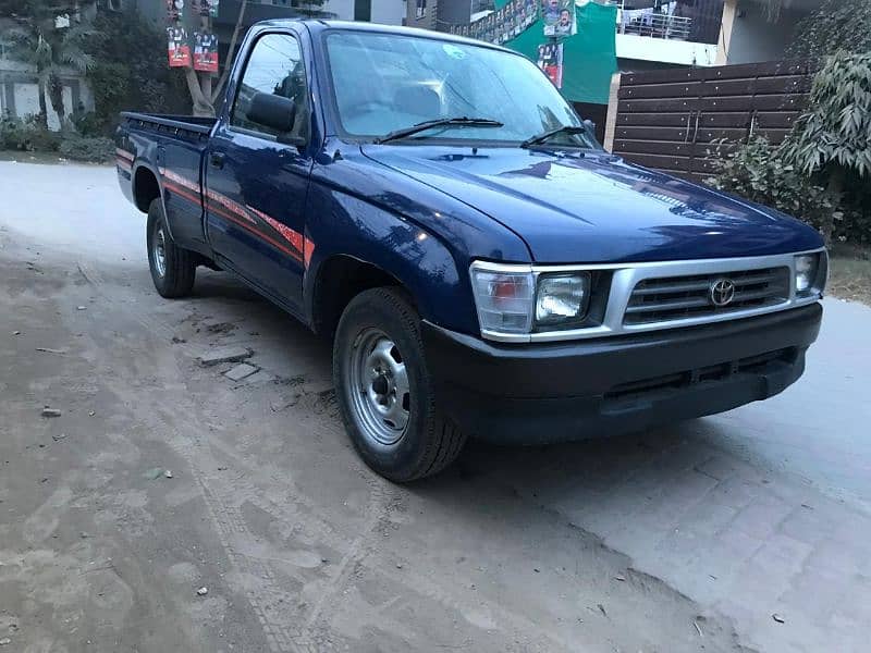 Toyota Hilux Single Cabin Forsale 0