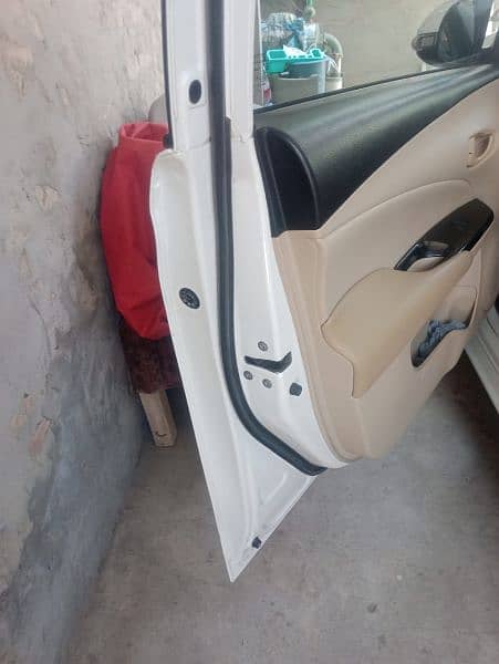 Toyota Yaris For Sale Good Condition 8