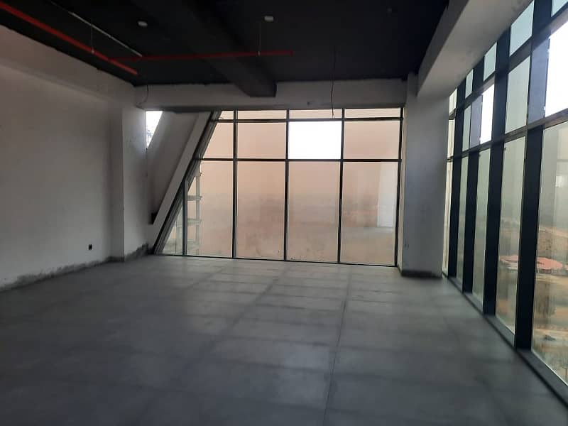 836 Square Feet Commercial Space For Office Available On Rent At Prime Location Of New Blue Area 6