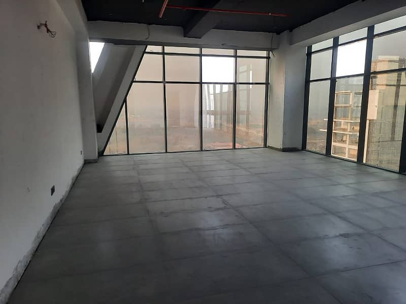 836 Square Feet Commercial Space For Office Available On Rent At Prime Location Of New Blue Area 8