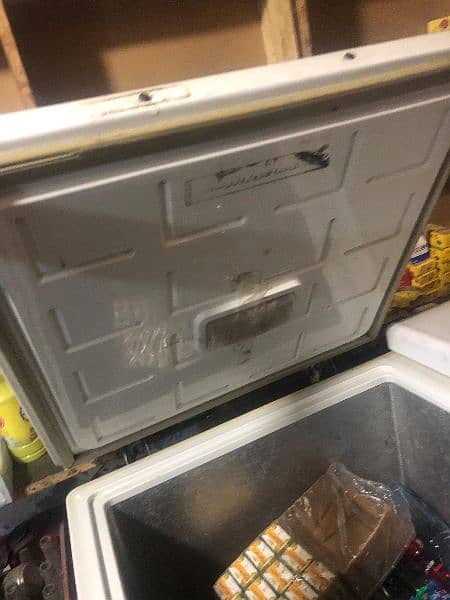 D freezer For Sale 3 year used. no any repair 1