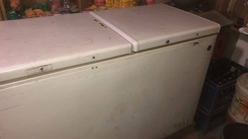 D freezer For Sale 3 year used. no any repair 7