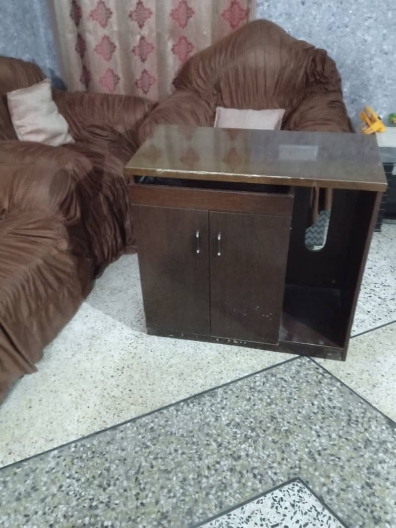 Computer table available for sale 3