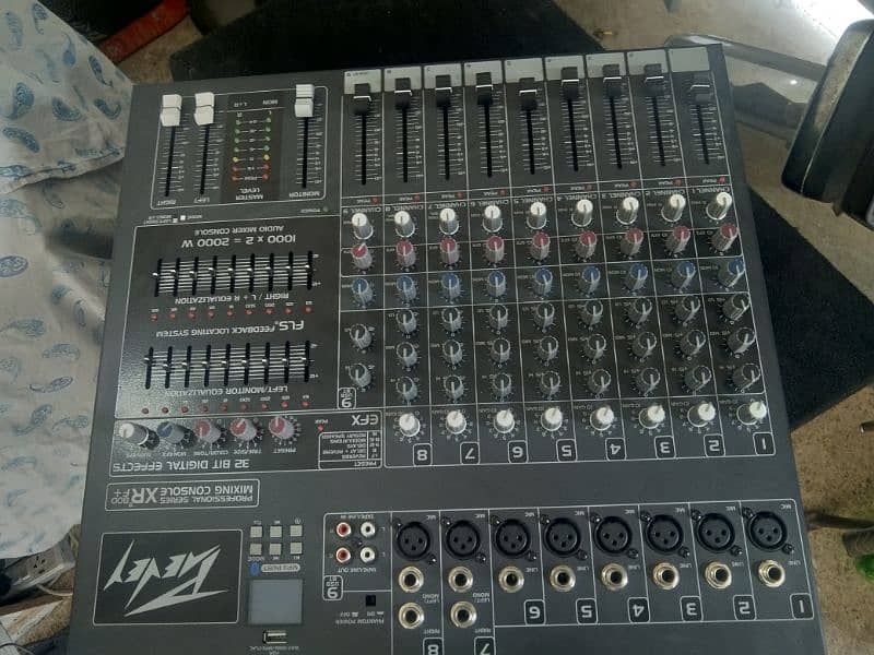 paevey professional series mixing console 800 1