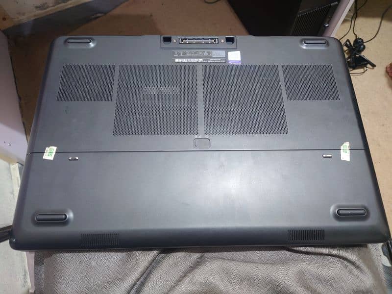 Dell Precession 7720 Excellent for Gaming, Rendering and Graphics. 3
