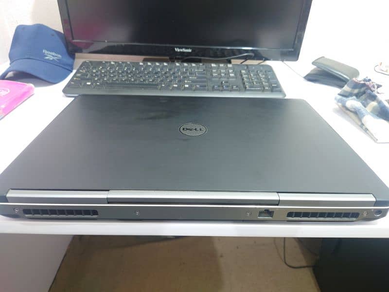 Dell Precession 7720 Excellent for Gaming, Rendering and Graphics. 4