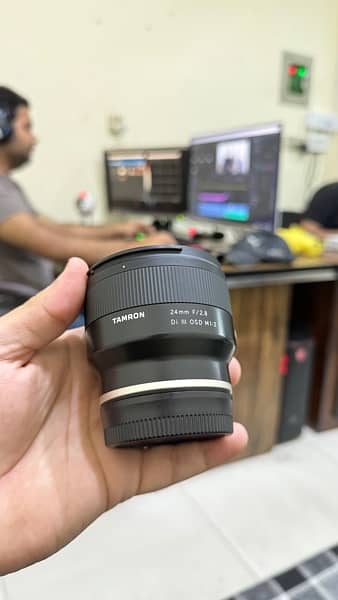 Tamron 24mm 2.8 lens for Sony 1