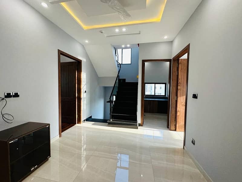 5 marla house for sale in dha 9 town 7