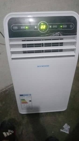 Skywood Portable Air Conditioner, 10/10 brand new condition with Daba 2