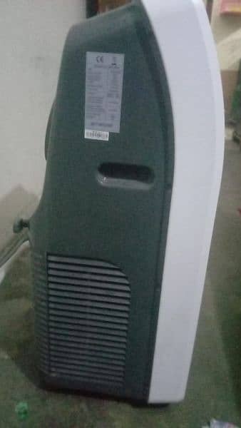 Skywood Portable Air Conditioner, 10/10 brand new condition with Daba 3