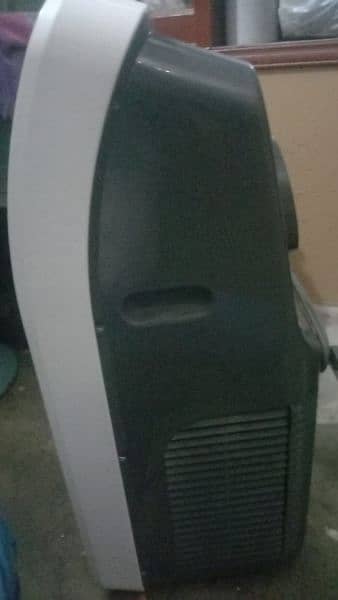 Skywood Portable Air Conditioner, 10/10 brand new condition with Daba 8