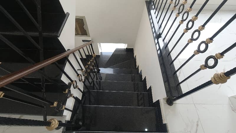 5 Marla Fully Basement Designer House For Sale In DHA 9 TOWN 24