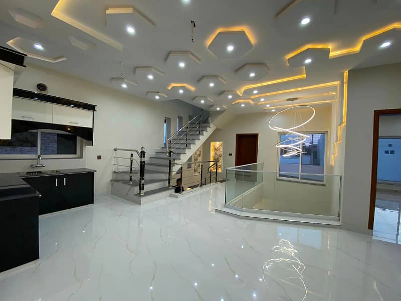 Brand New Luxurious 10 Marla Modern For Sale In Buch Villas Multan 10
