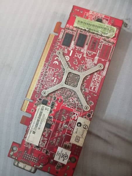 ATI FirePro V3800  Graphicc card 500 mb 4