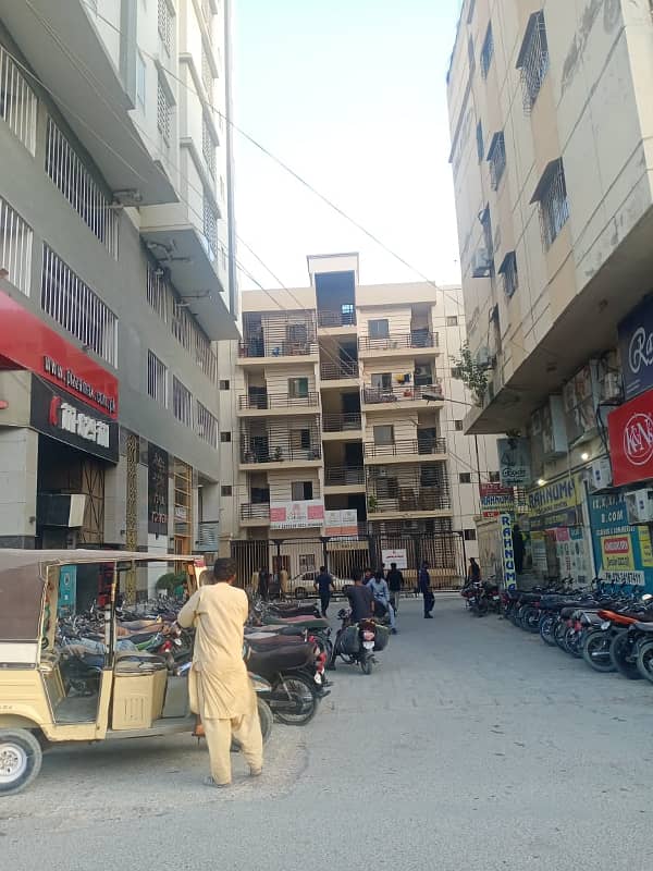 FOR RENT 3RD FLOOR (CORNER) FLAT, WITHOUT LIFT, IN KINGS COTTAGES PH-II BLOCK-7 GULISTAN-E-JAUHAR 26