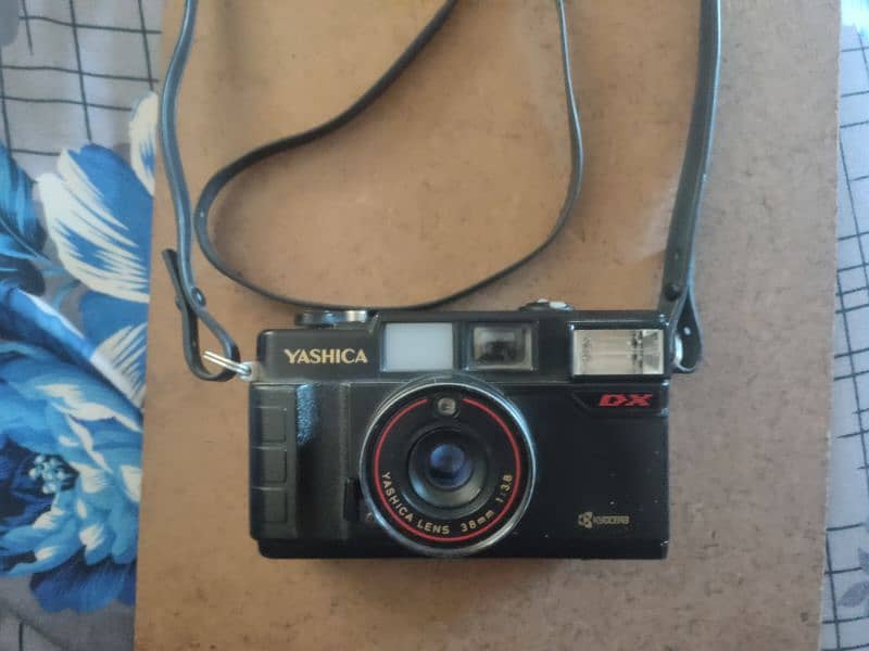 yashica orignal japanese camera just like brand new condition 5