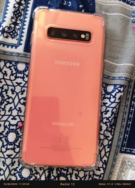 Samsung s10 . 3