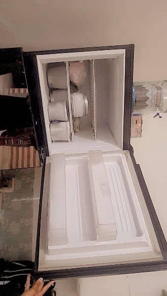 PEL single door fridge  in Good condition 1