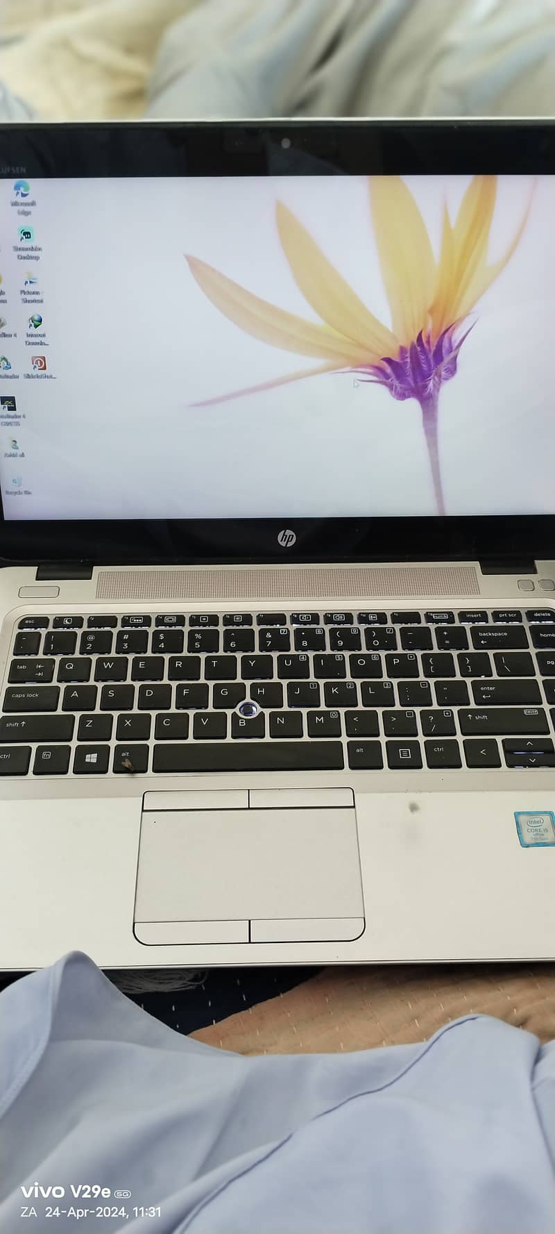 Hp core i5 vpro 7th Gen With Touch Screen 2