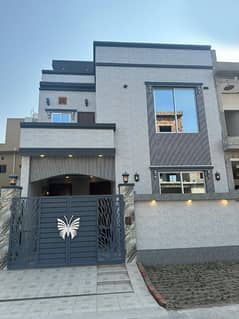 Ultra Luxury 05 Marla House | Ready To Move | Near Park 0