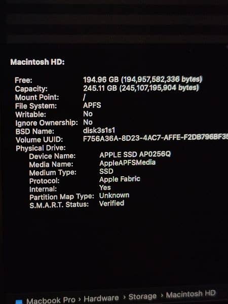 MacBook Pro 2020 M1 Chip 8/256gb. 8