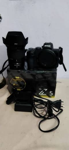 Nikon z-5 camera body with 24-70 f4 lens