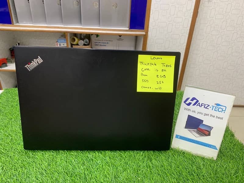 Lenovo Thinkpad laptop T480s ! 8th Gen 13