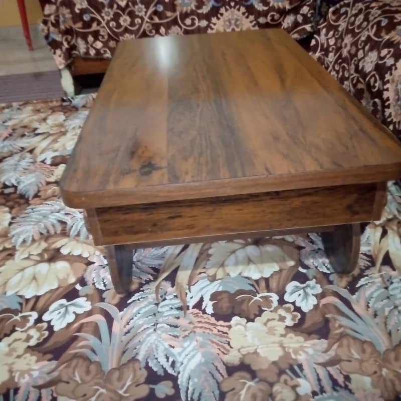 CENTRE TABLE NEW (2000 CHAOPER FROM MARKET) 1