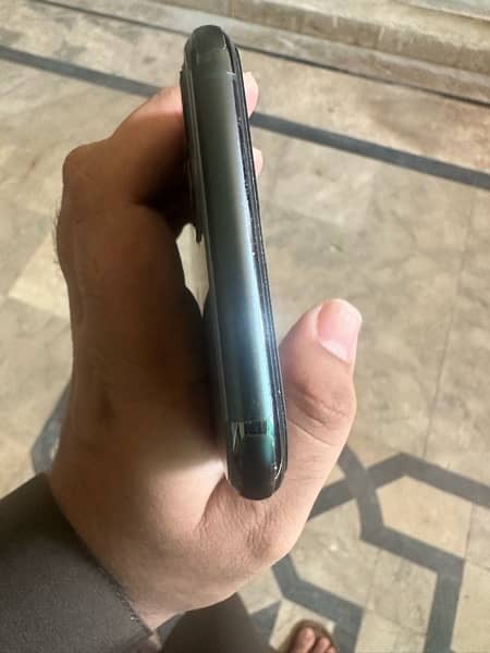 Iphone 11 pro max PTA approved 2