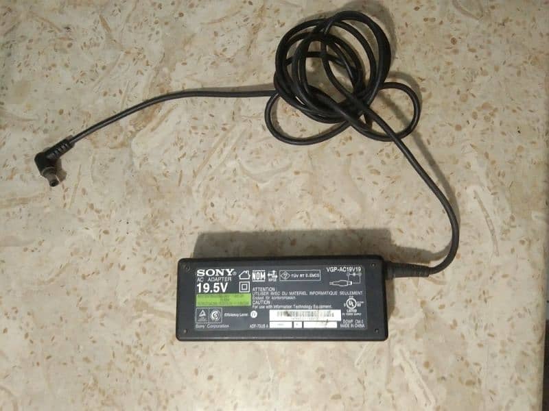 Sony Vaio 19.5V Ac Adapter Charger 4