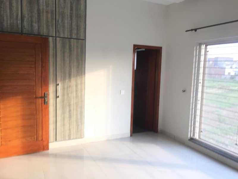 10 Marla Beautiful Luxurious Upper Portion For Rent in DHA Phase 3 Lahore 1