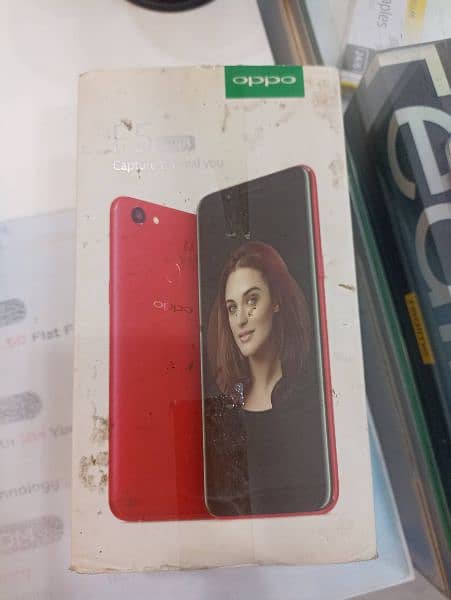 oppo f5 (6/64) in lush condition full box red colour 4