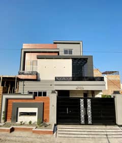 A Luxury House On Prime Location For Sale 0
