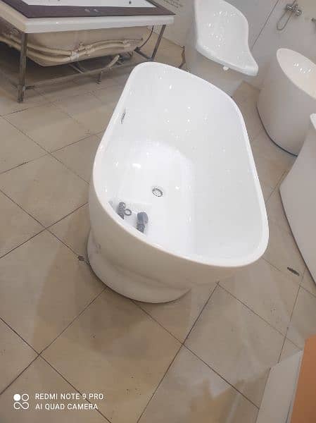 free standing bathtubs in black and blue color on sale till 31 May 6