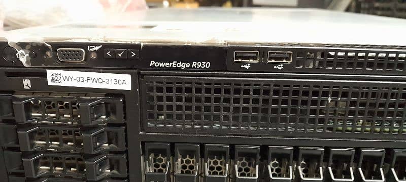 Dell poweredge R930 2.5 24bay E7-8890 v4 24core x4 Rack server 2