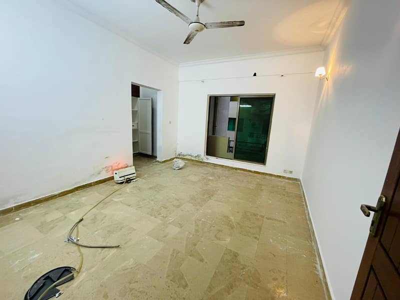 F-11 Markaz 1 Bedroom 1 Bath Tv Lounge Kitchen Car Parking Apartment Available For Sale In Islamabad 2