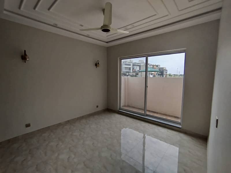 Facing Park 5 Marla House For Sale in M7B Lake City Lahore 4