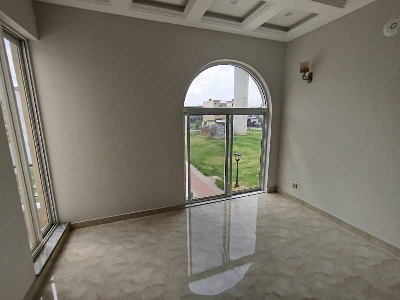 Facing Park 5 Marla House For Sale in M7B Lake City Lahore 6