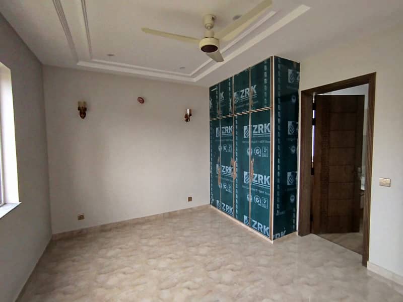 Facing Park 5 Marla House For Sale in M7B Lake City Lahore 11