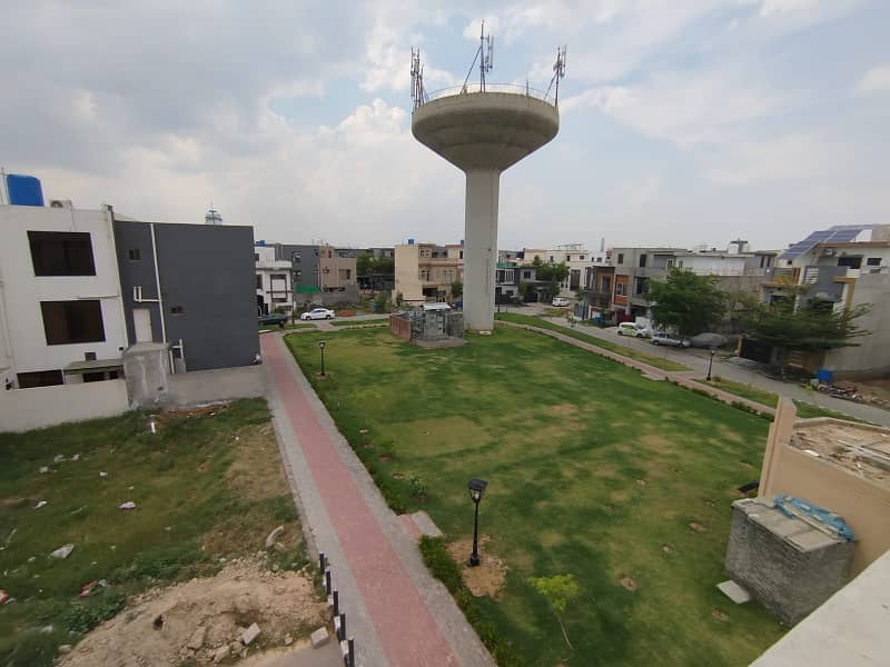 Facing Park 5 Marla House For Sale in M7B Lake City Lahore 15