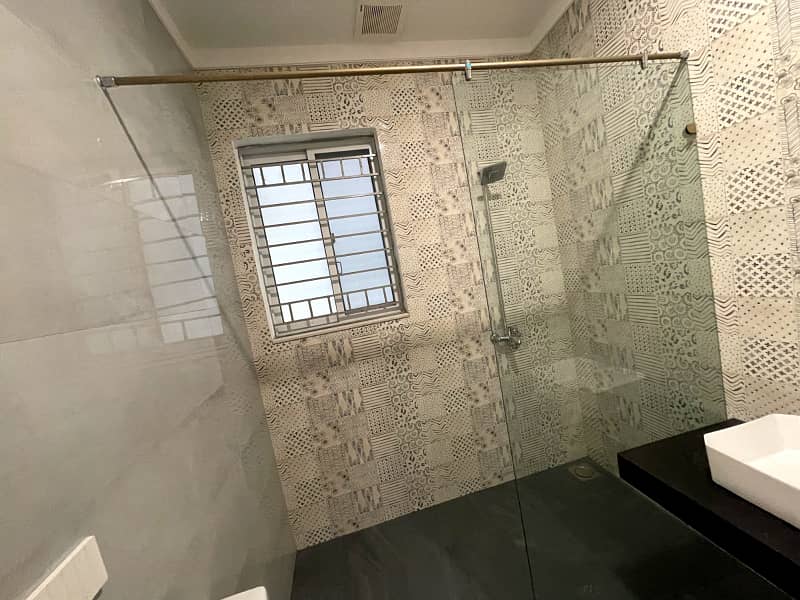 10 Marla Lower Portion For Rent In Bahria Town 18