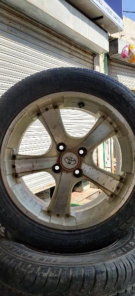 4 All four rims like this, their condition is like this. 0